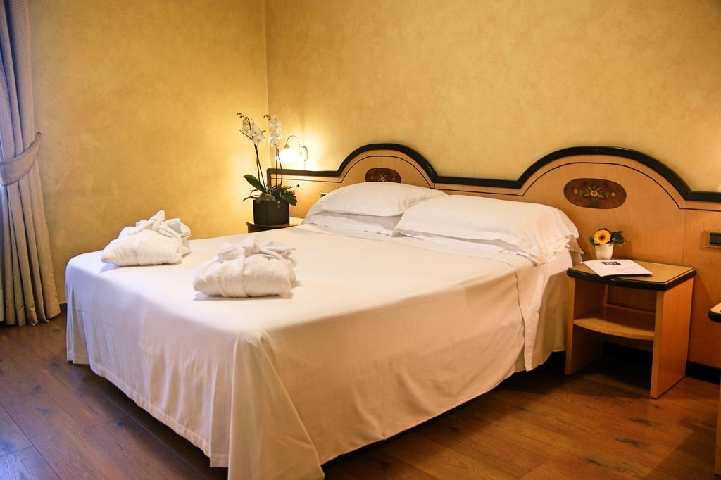Ih Hotels Milano Puccini Eksteriør bilde