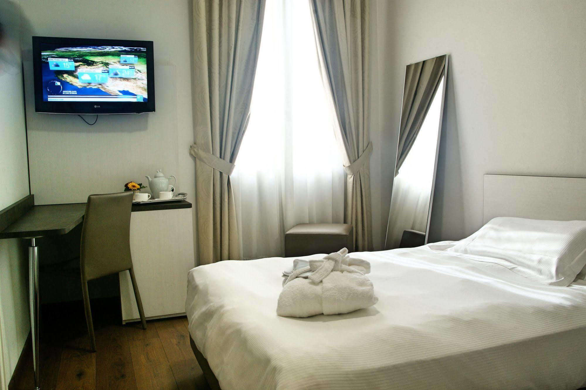 Ih Hotels Milano Puccini Eksteriør bilde